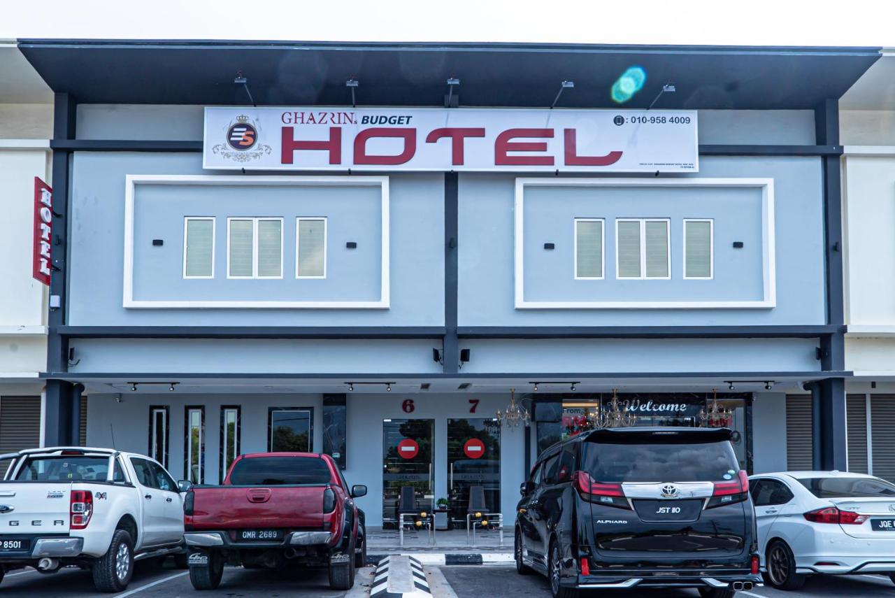 Ghazrins Desaru Hotel Pengerang Kültér fotó